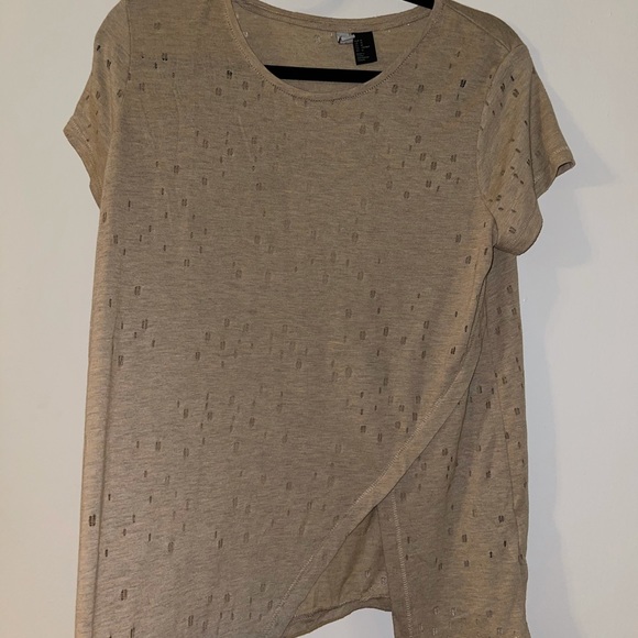 🔴Divided top - Picture 3 of 4